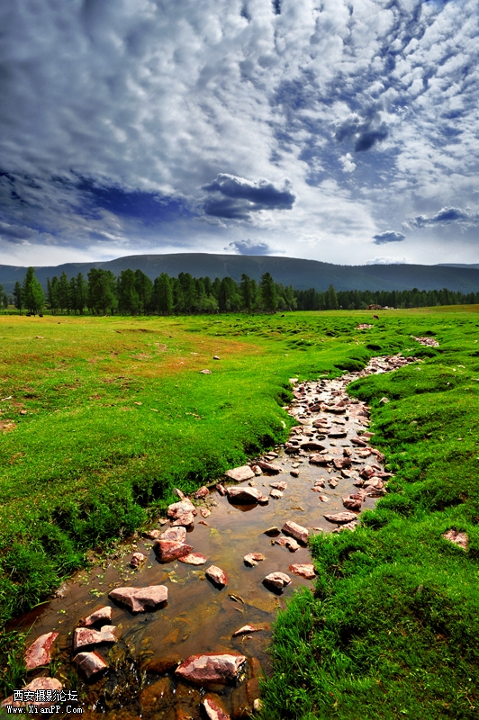 圈: F/11.0 快门:1/180 焦距:20 毫米 感光度:200