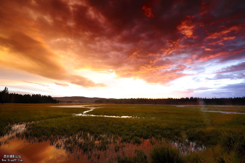 光圈: F/11.0 快门:0.3 焦距:16 毫米 感光度:100