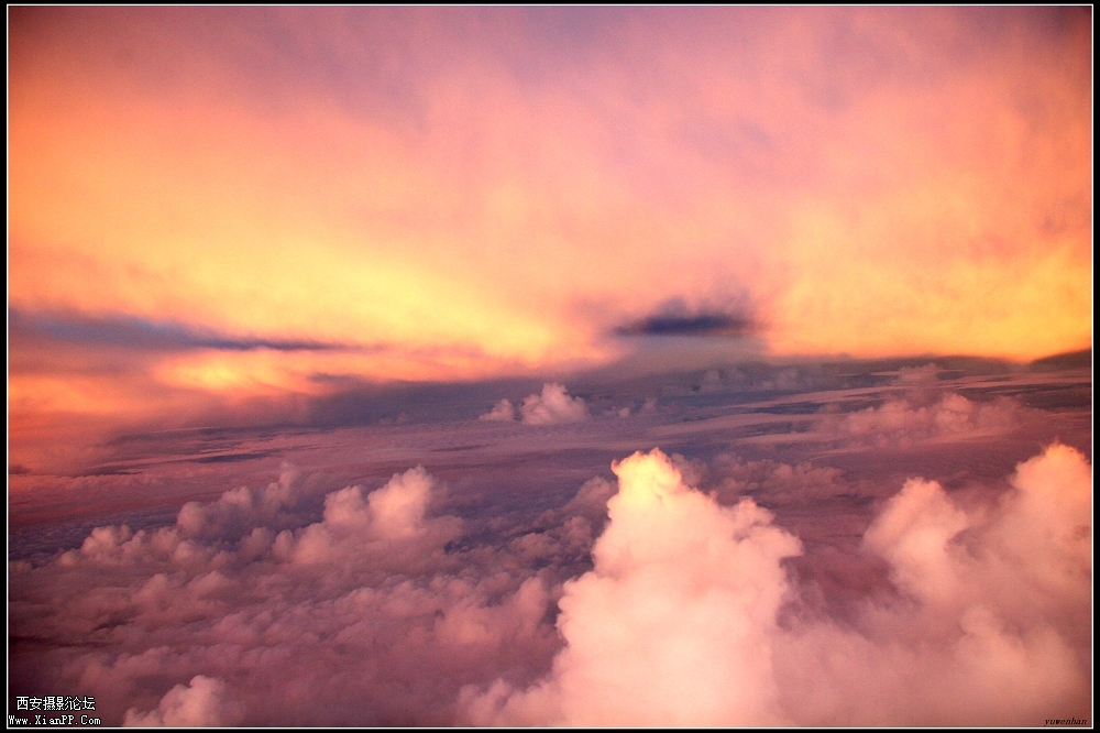 光圈: F/7.1 快门:1/100 焦距:17 毫米 感光度:400