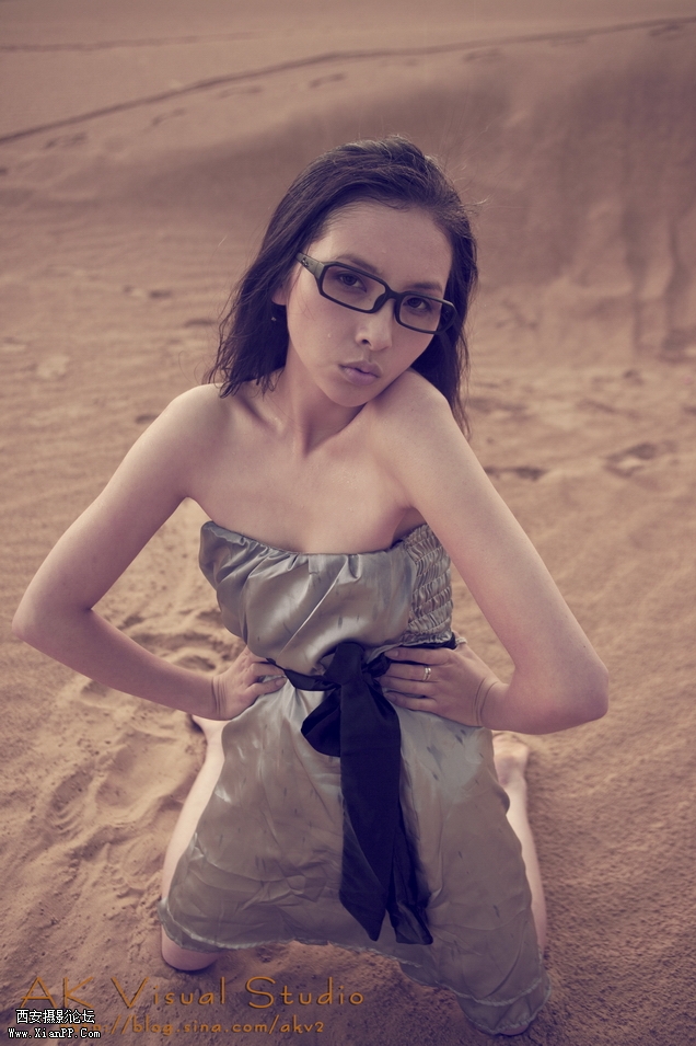 光圈: F/3.2 快门:1/80 焦距:28 毫米