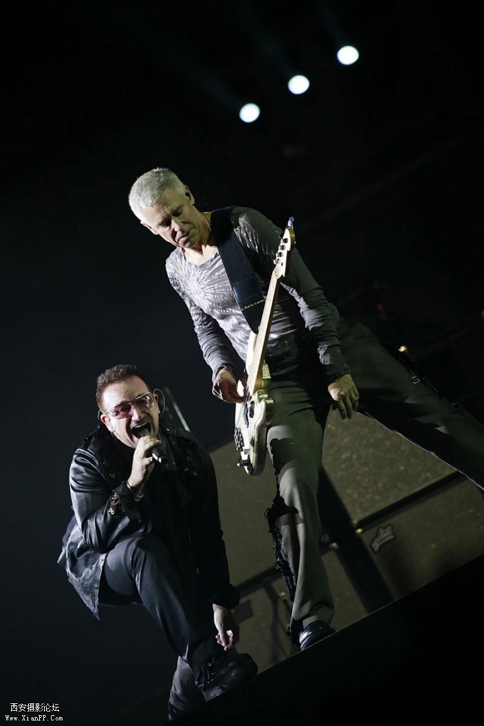 U2-by-E-CANTO-(3)_jpg_thumb.jpg
