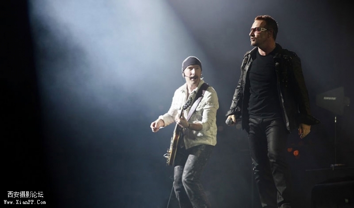 U2-by-E-CANTO-(4)_jpg_thumb.jpg