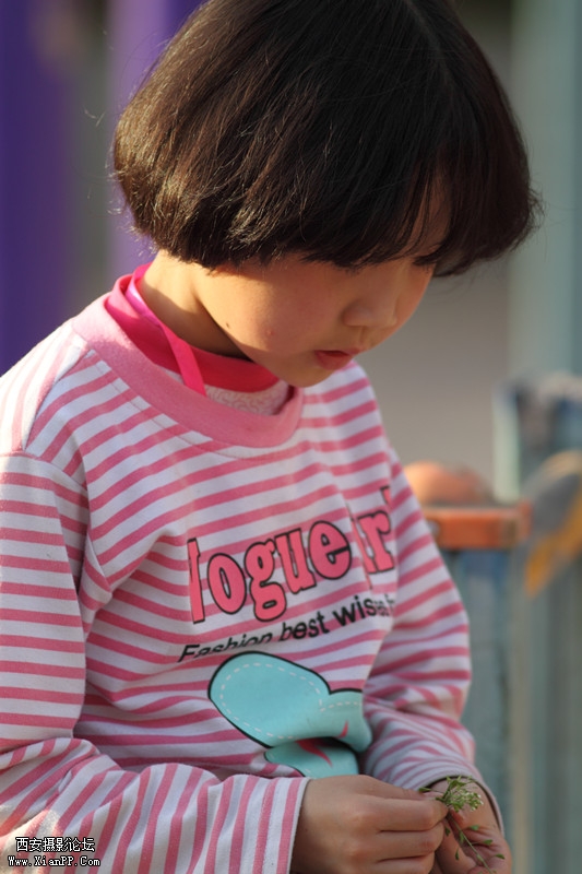 20110424小区的孩子百态0673_副本.jpg