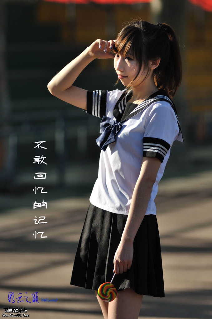 DSC_3636-small.jpg