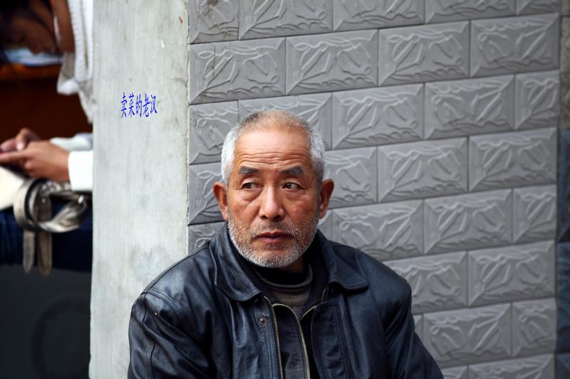 nEO_IMG_1027  扫街300mm5002.jpg