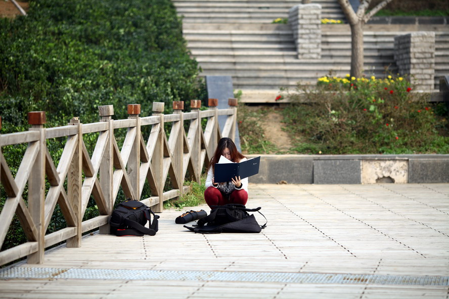 1029CBE的5D2 135L，50mm1.45068_调整大小.JPG
