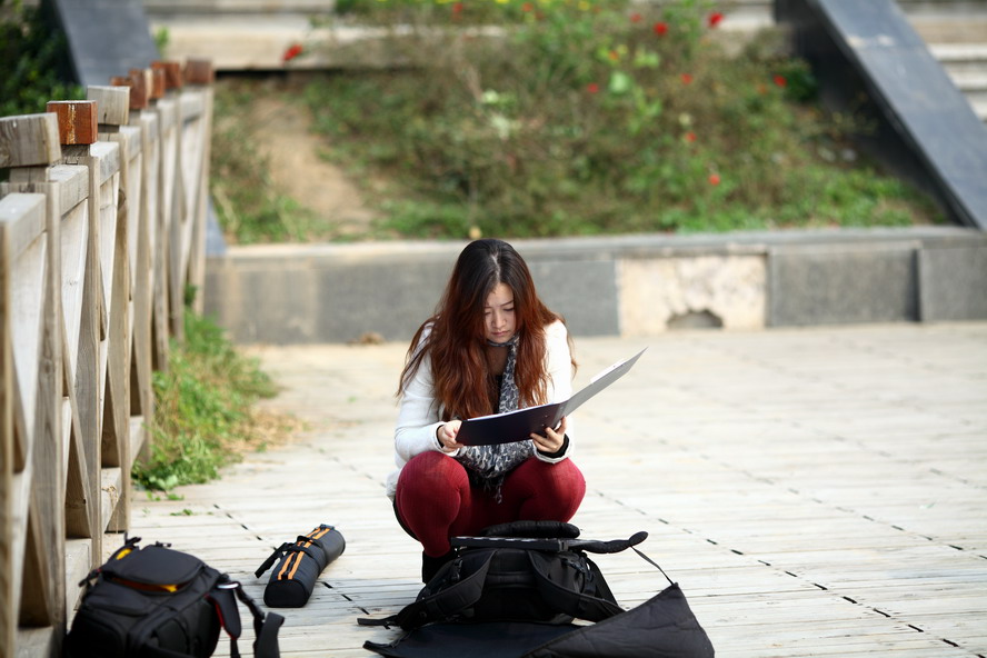 1029CBE的5D2 135L，50mm1.45069_调整大小.JPG