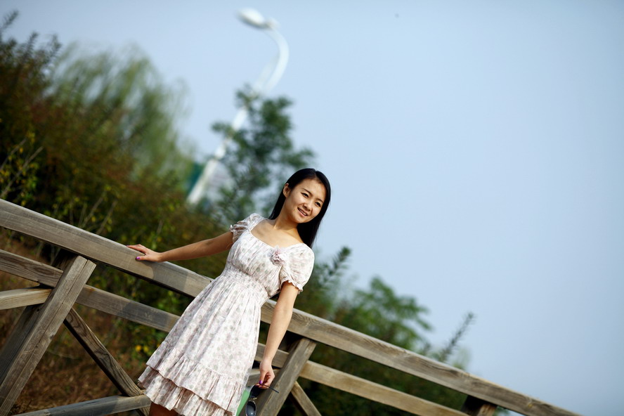 1029CBE的5D2 135L，50mm1.45133_调整大小.jpg