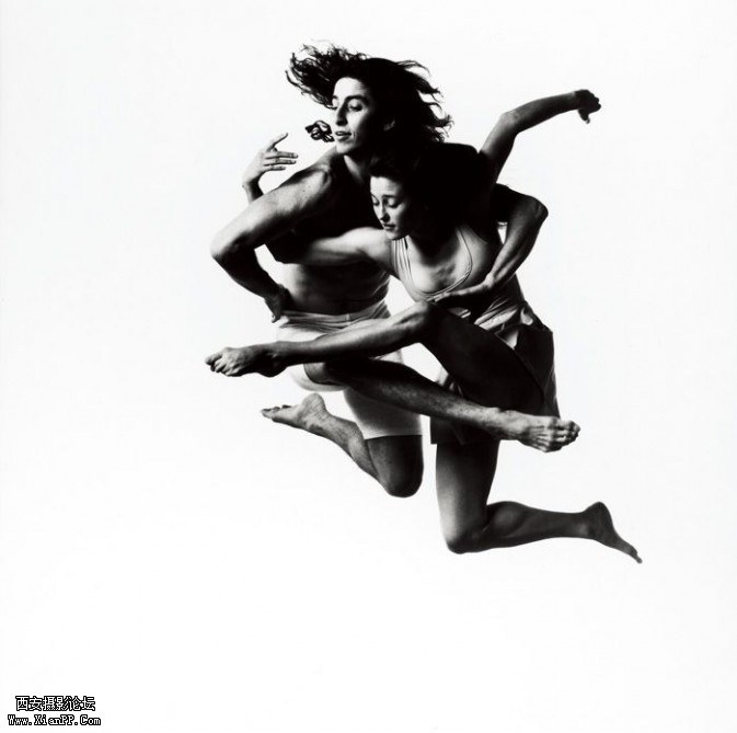 dance2-673x669.jpg dance2-673x669.jpg