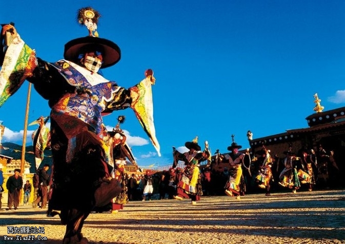 festival271-673x477.jpg festival271-673x477.jpg