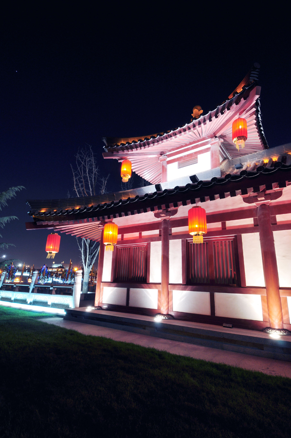 大红灯.jpg
