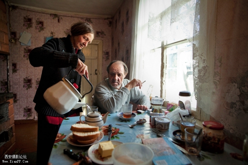090558tv1nbos5n5581jvk.jpg