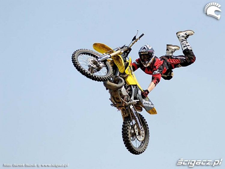 20091127_e2c7f3b6c30d8b71536eLLLGIRvNcoCA.jpg