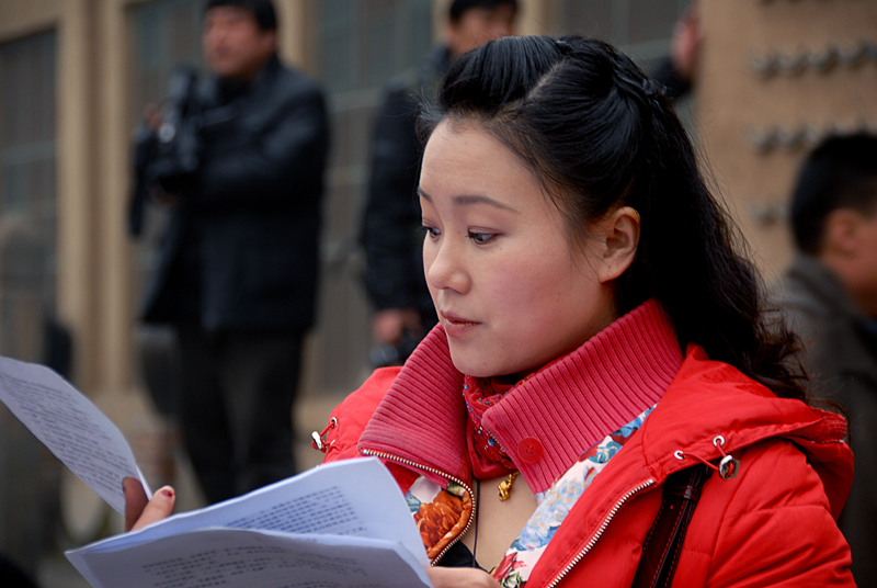 酒厂记者 (1).jpg