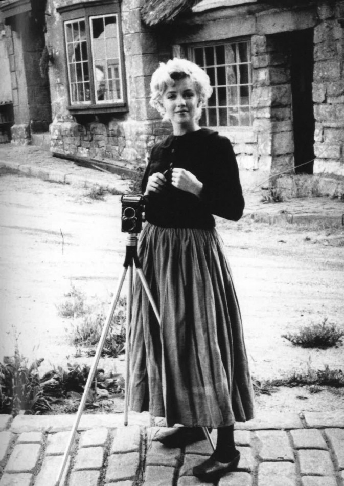 marliyn-673x950.jpg