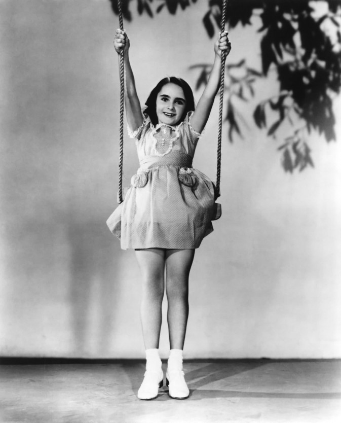 Elizabeth-Taylor_09-673x834.jpg