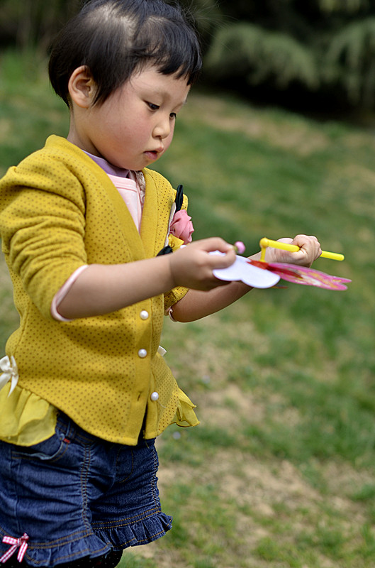 街拍小孩
