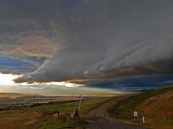 thunder-cloud-canada_23027_600x450.jpg