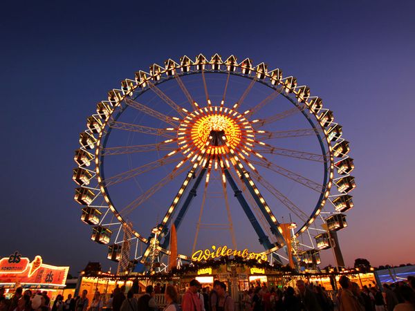 ferris-wheel-oktoberfest_49039_600x450.jpg