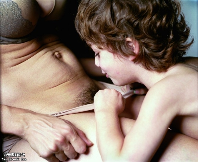 Eden-peeking-2008-673x551.jpg