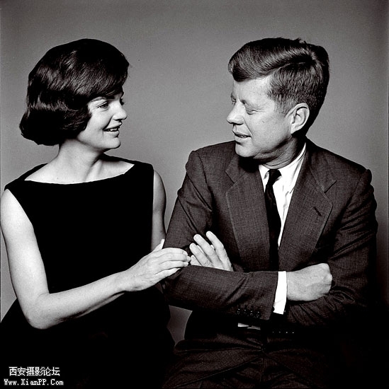 The-Kennedys-Portrait-of-a-Family-2.jpg