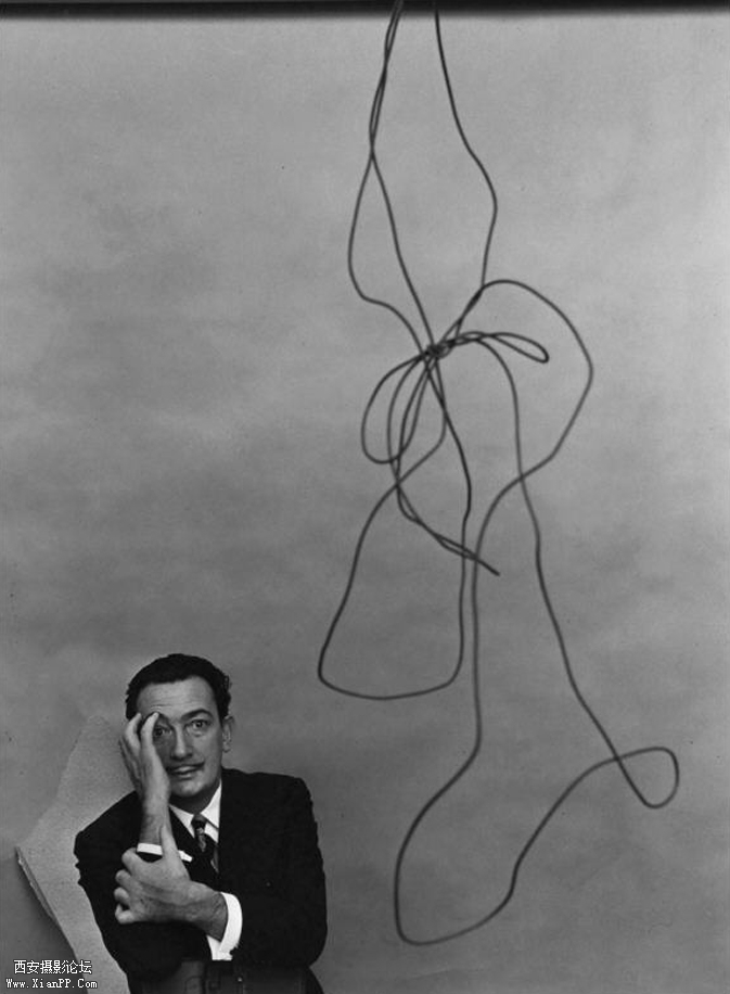 Salvador-Dali-New-York-NY-1951.jpg