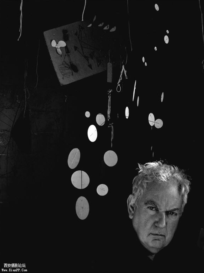 Alexander-CalderWoodbury-CT-1957.jpg