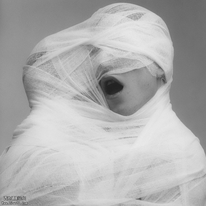 Robert_Mapplethorpe_232-673x673.jpg