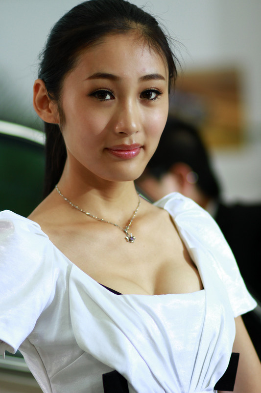 老婆、车展和花花 175_副本.jpg