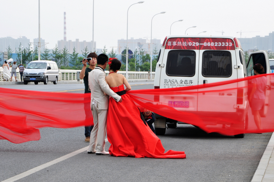 探秘婚纱摄影的背景和道具~属于"狗仔队"