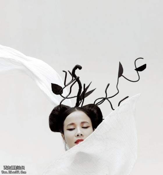 041-560x601.jpg 041-560x601.jpg