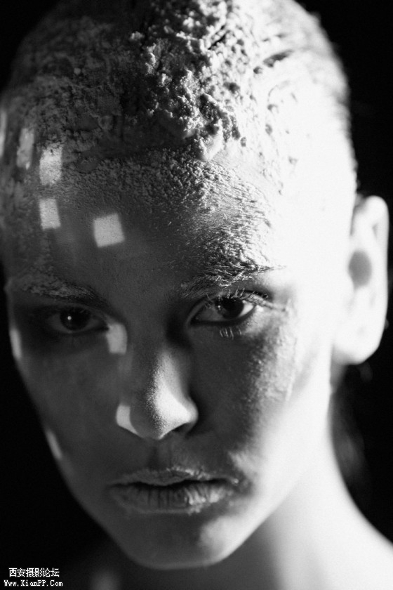 yuexl003-560x840.jpg yuexl003-560x840.jpg