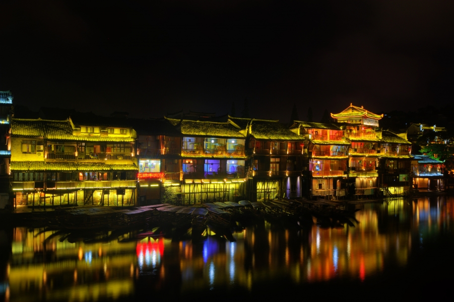 IMG_2574_5_6_7_8_tonemapped.jpg