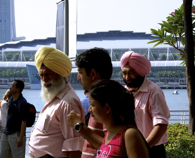 最后面的人眼神很有意思