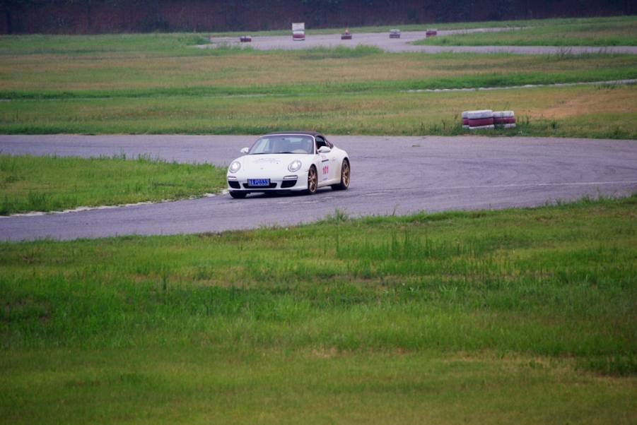 01.jpg