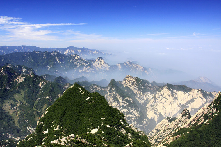 秀山横千里.jpg