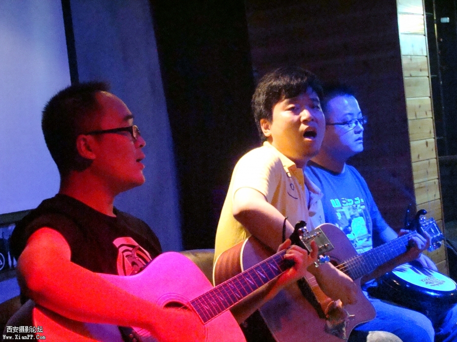 乐队组合，和声好听哟~~~~~~~~