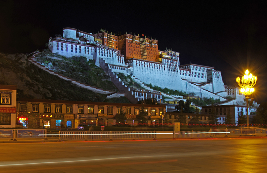 西藏行------布大拉宫夜