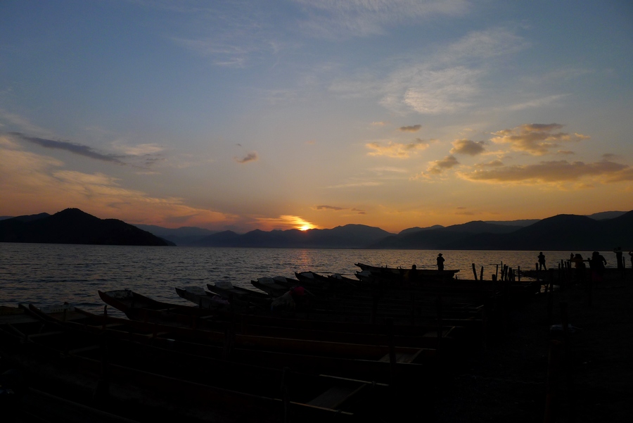 泸沽湖 (4).JPG
