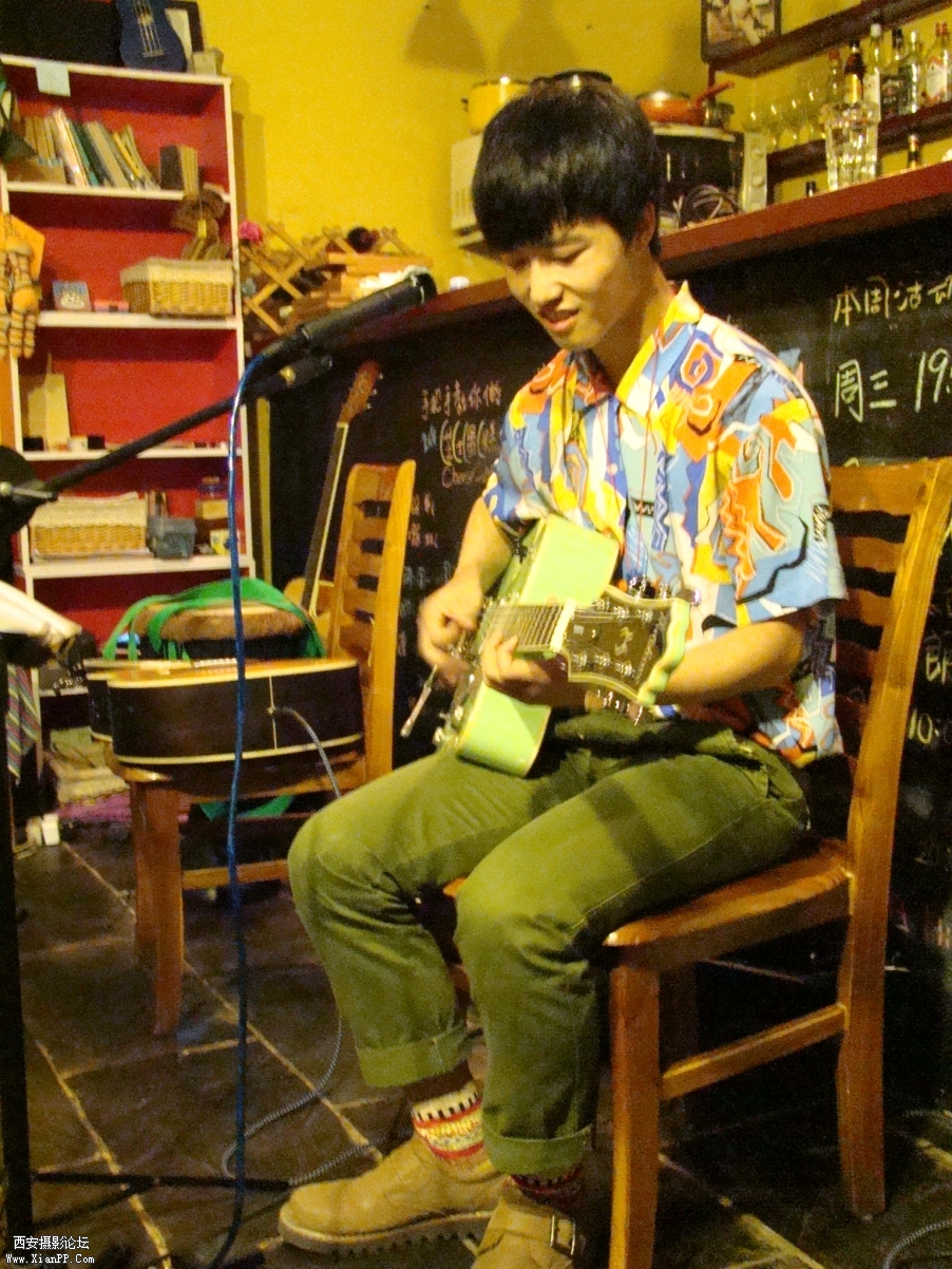 天才少年就是他啦_——一个人的乐队！