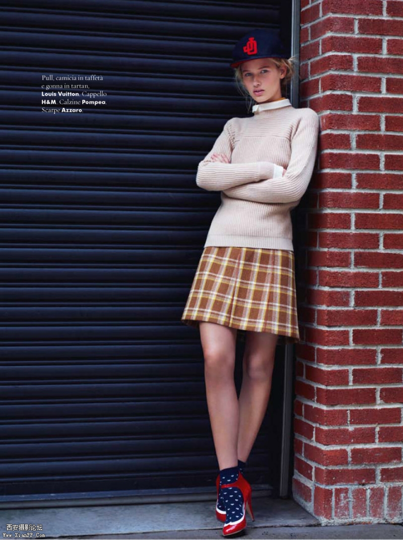 AlexAmag04.jpg
