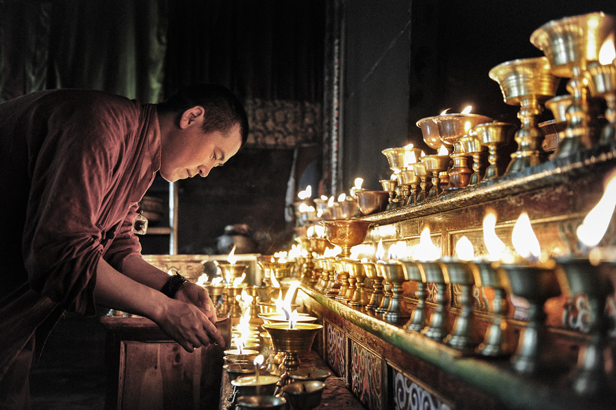 拨亮心灯—杨钊.jpg