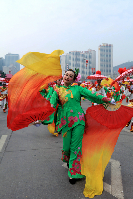 2013元宵延安社火大巡游1635L.50200L (101).jpg