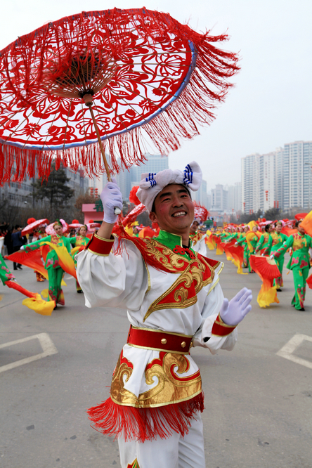 2013元宵延安社火大巡游1635L.50200L (102).jpg