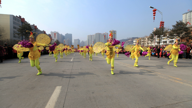 2013元宵延安社火大巡游1635L.50200L (120)_副本.jpg