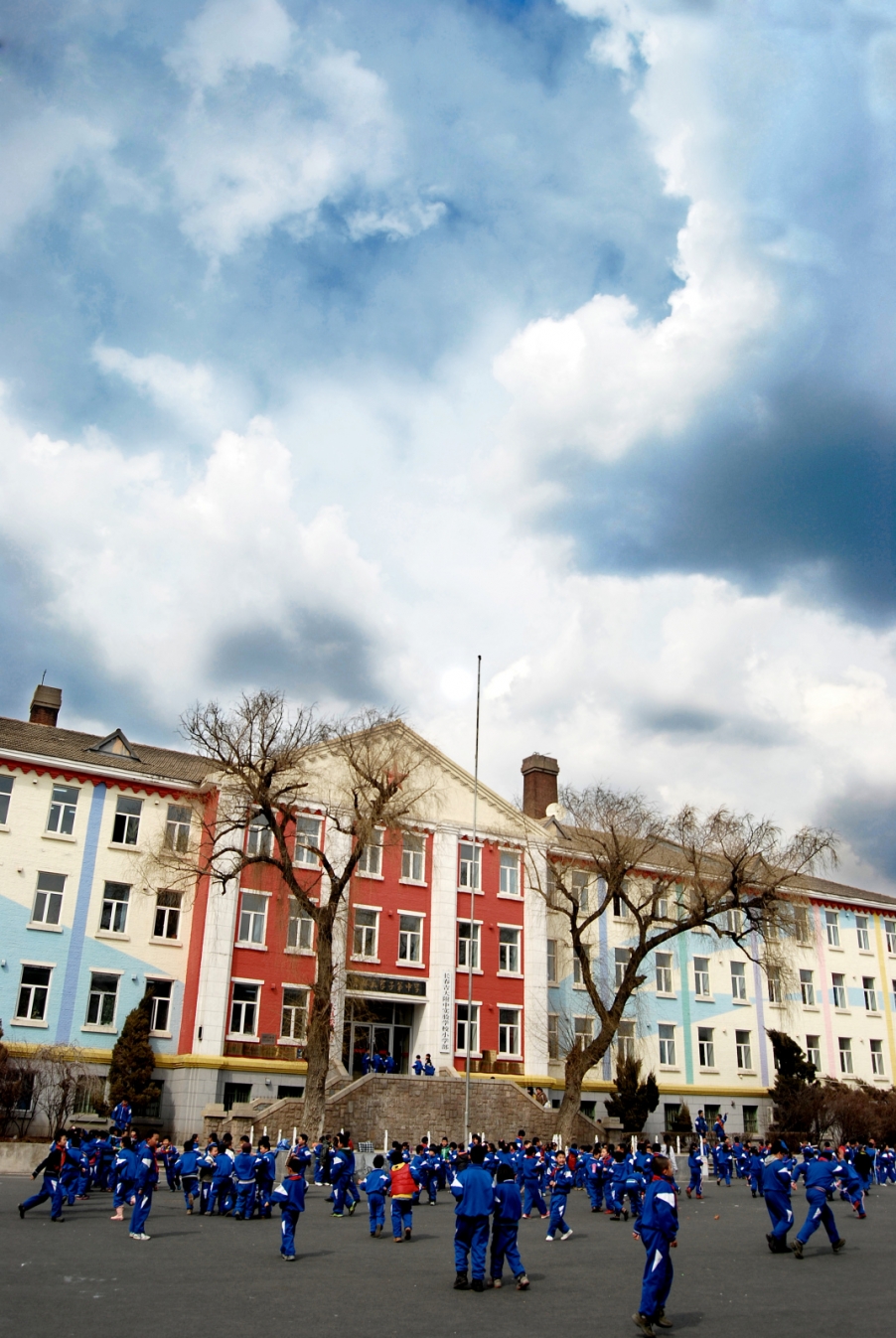 长春某小学的天空