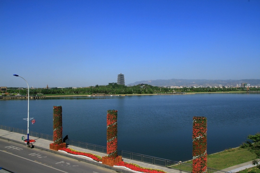 05.jpg