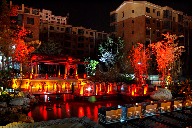 小区夜景 (1).jpg