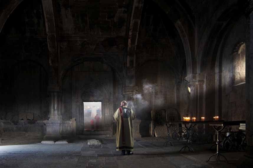 亚美尼亚，等待游客的僧侣