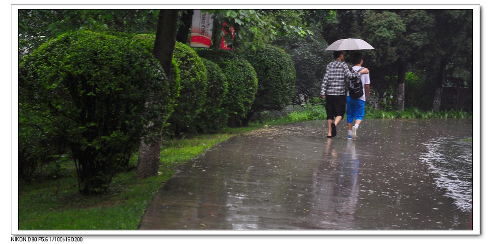 nEO_IMG_桌面照片 10361副本.jpg